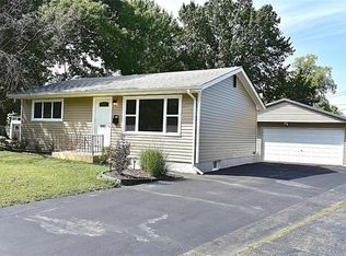 8401 Pilot Ct, Saint Louis, MO