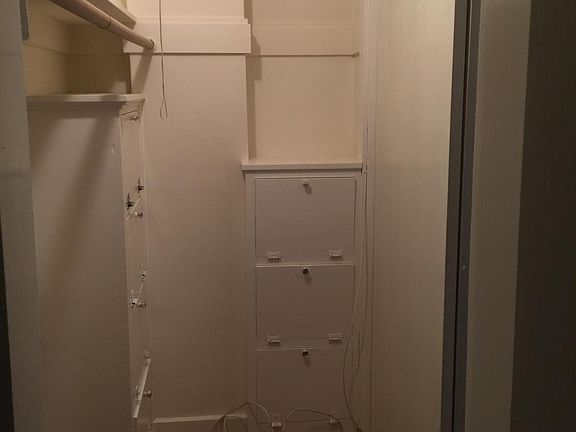 3rd image of 550 Stockton St APT 4