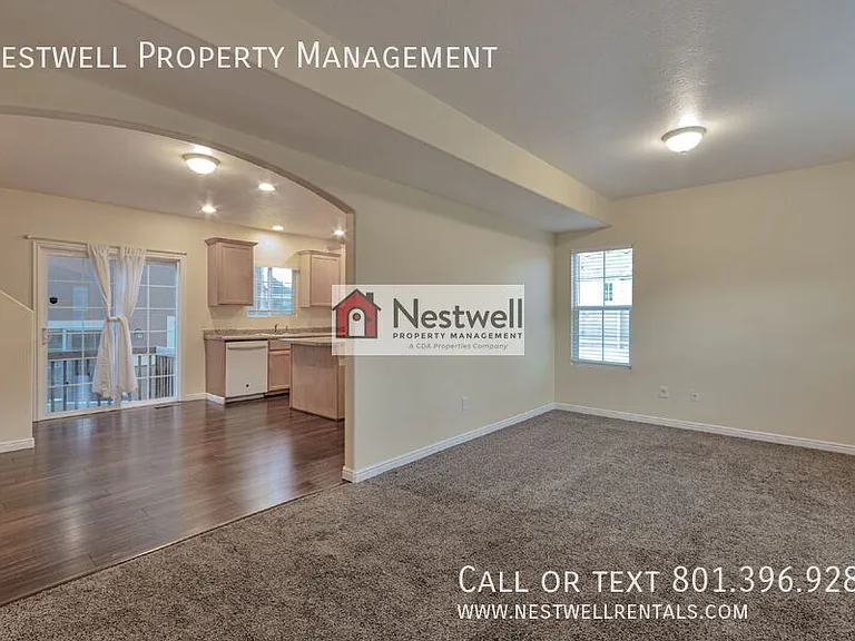 6838 W Grevillea Ln — Photo 3