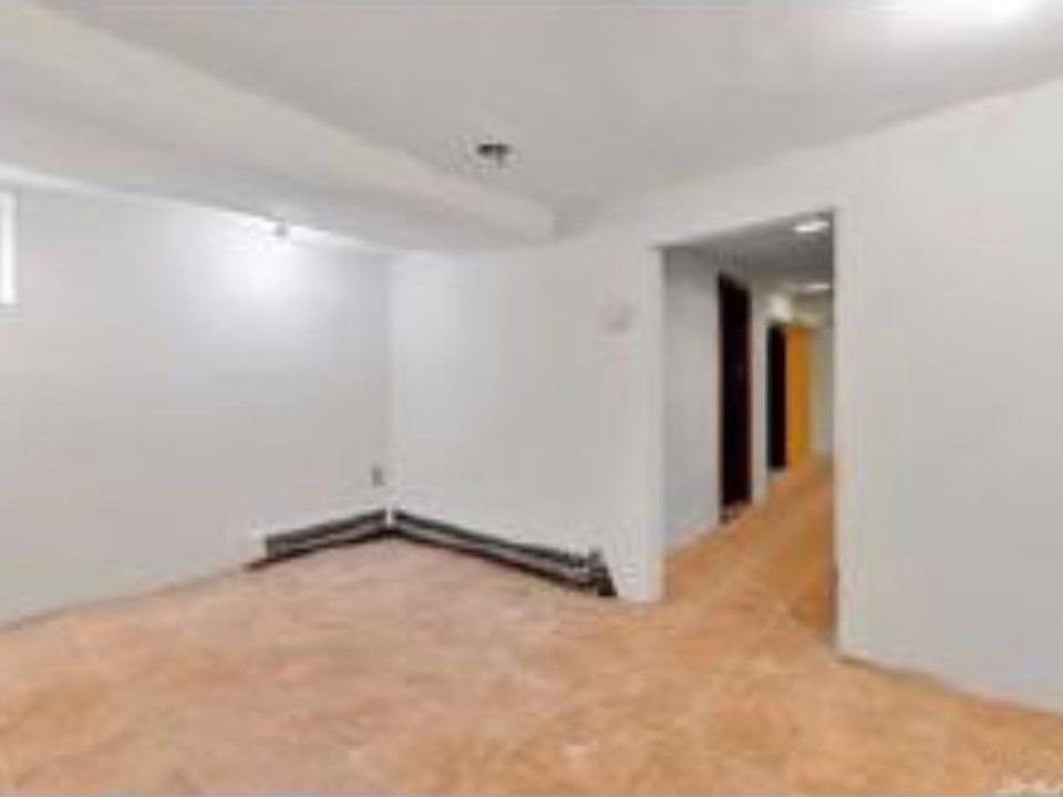 1st image of 11435 212th St #0