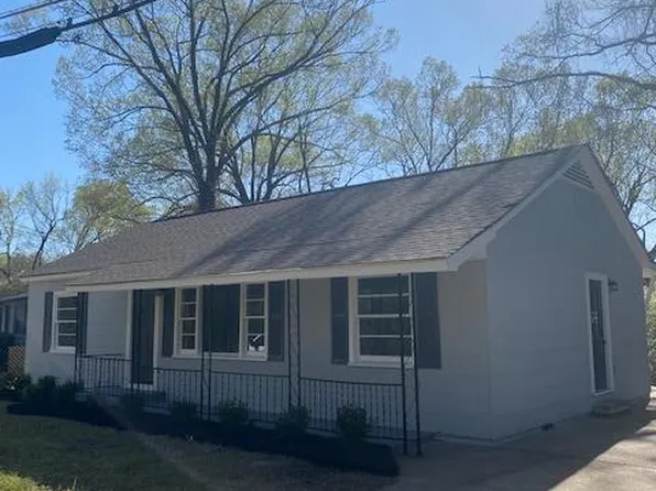 314 Lake Hill Dr, Vicksburg, MS 39180