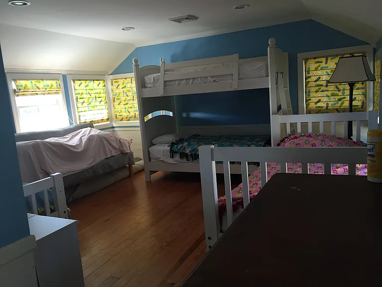 Bunkbed room