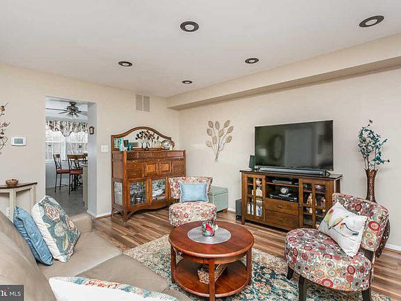 2nd image of 336 High Knob Ln
