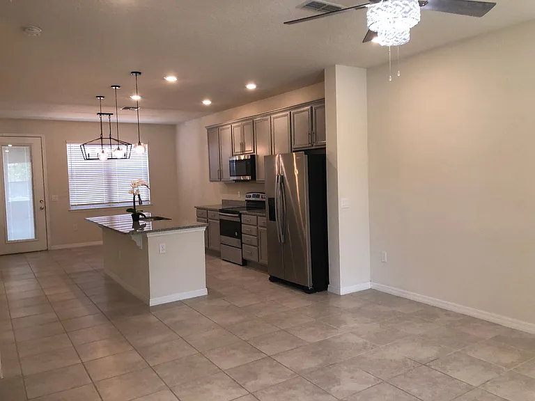 2674 Mead Ave — Photo 5