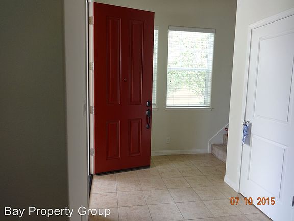 4th image of 452 Salmar Ave