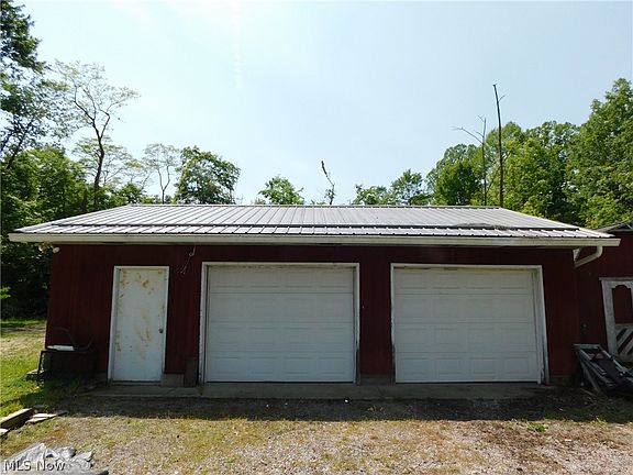 5th image of 2547 Industry Rd