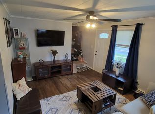 87 Waddell Rd, Manchester, CT 06040