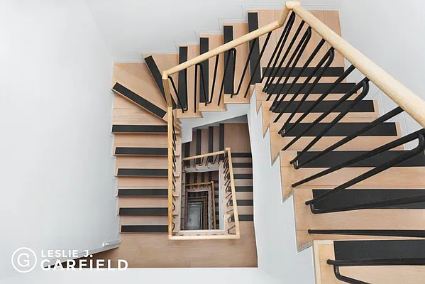 Sold by Leslie J. Garfield | media 9