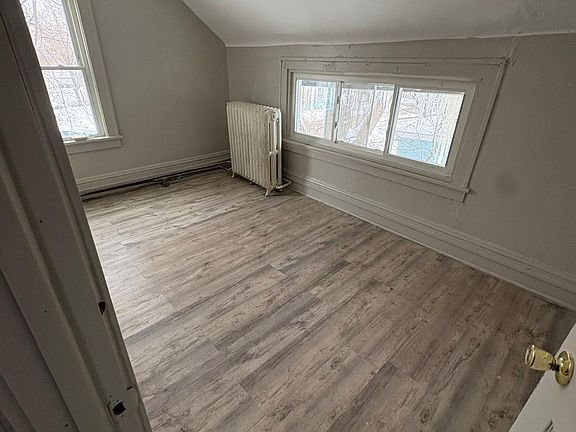 4th image of 2315 Lyndale Ave N #2
