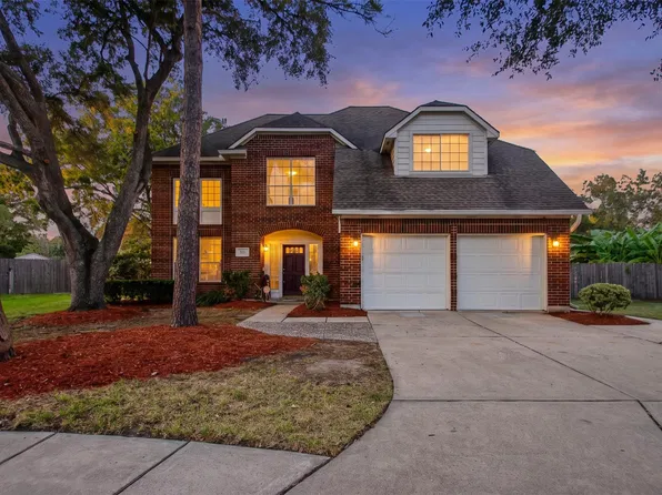 201 Carmicheal Ct, League City, TX 77573