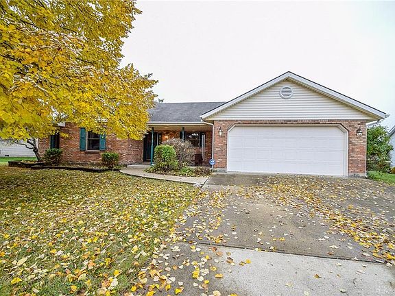 5th image of 3204 Gardenia Dr