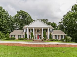 720 River Gate Dr, Sandy Springs, GA 30350