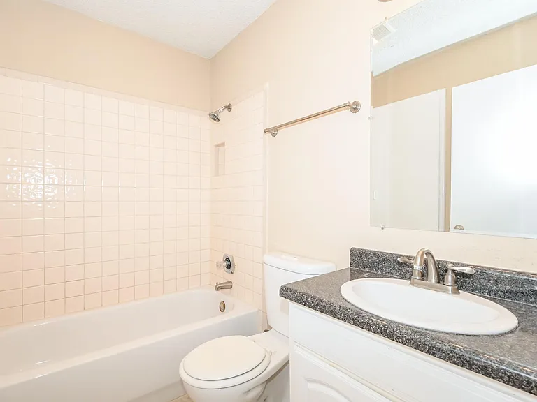 6038 Sandwick Dr — Photo 18