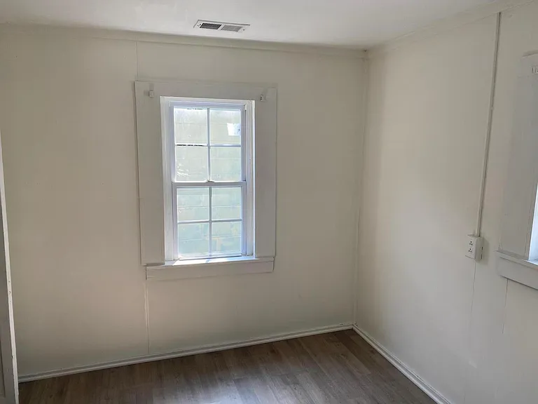 2229 Delano St #B — Photo 4