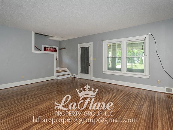 4th image of 613 Locust St