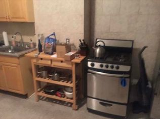 213 Greenpoint Ave APT 3R, Brooklyn, NY 11222