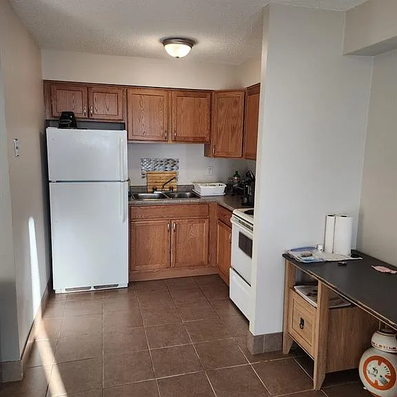 150 Park St W #2515 — Photo 2