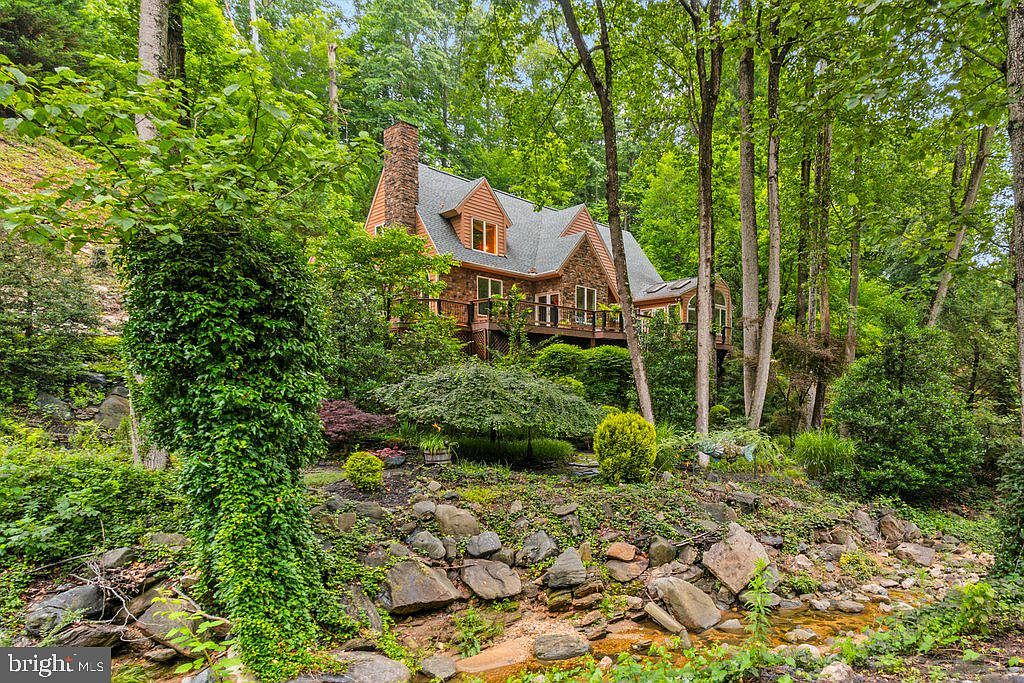 ee23713a12e8a7d3dd7a47114865d2