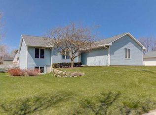 2902 Fell Rd, Madison, WI 53713