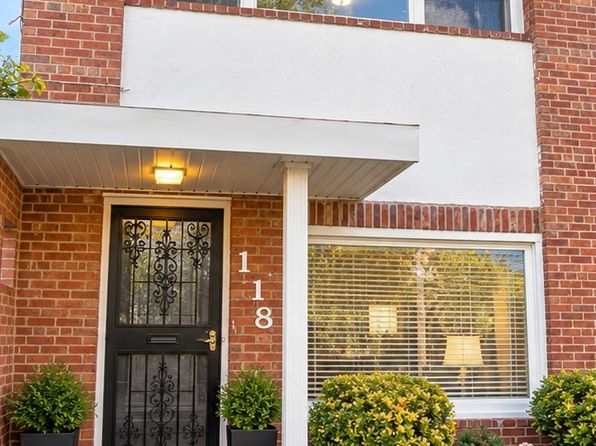 118 Urell Pl NE