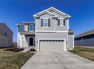 1548 SW Cornwall Rd, Lees Summit, MO 64083