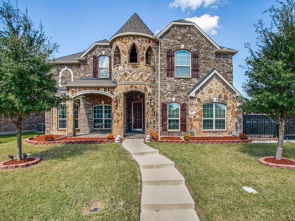 1st image of 409 Windy Knoll Dr
