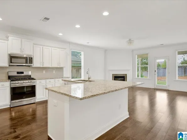 4068 Park Crossings Dr, Chelsea, AL 35043