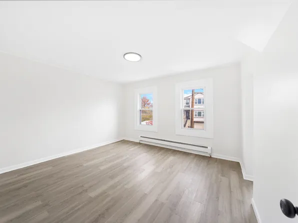 334 Pine St, Elizabethport, NJ