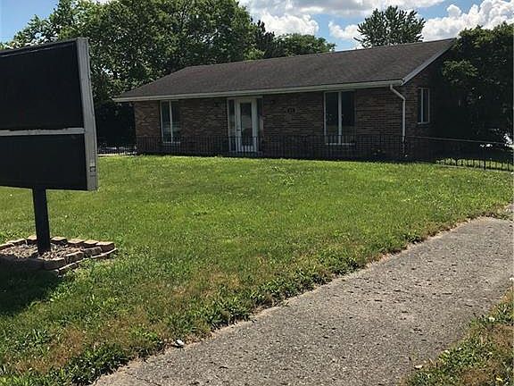 3rd image of 65 Dayton Ave
