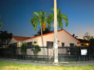 2706 W 72nd Pl, Hialeah, FL 33016