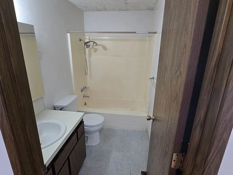 3400 Coronado Way — Photo 6