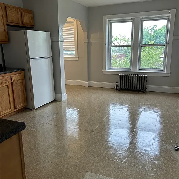 65 Belmont Ave #4L — Photo 3