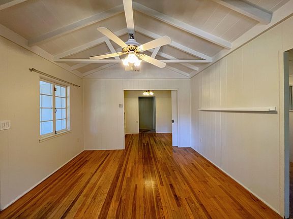3rd image of 20303 La Paloma Ave