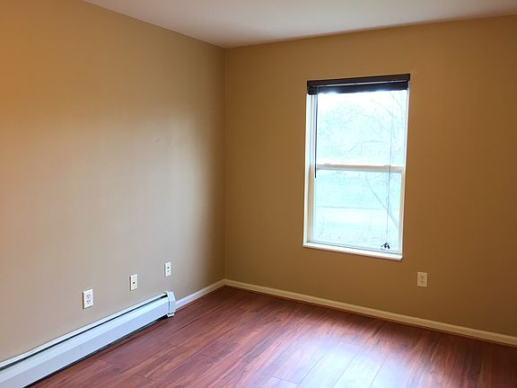 4th image of 2049 Rowland Ave SE