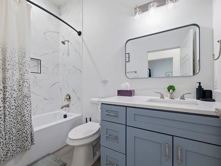 2406 Merlin St — Photo 29