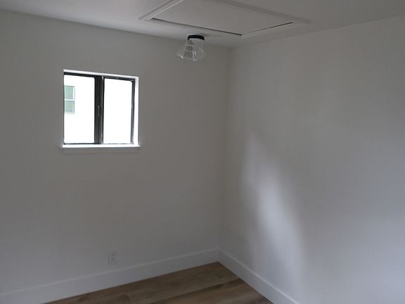 5th image of 3 E Cottage Ave #110