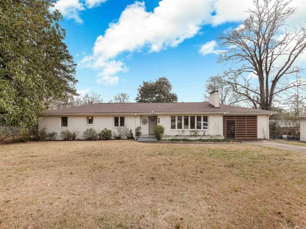 933 11th St, Pleasant Grove, AL 35127