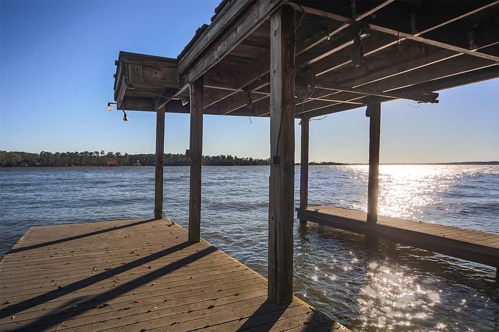 14156 Lakepoint Dr, Willis, TX 77318 | Zillow