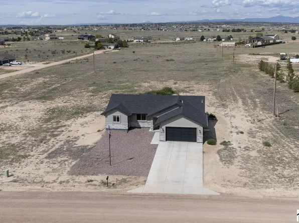 1333 N Scandia Dr, Pueblo West, CO 81007