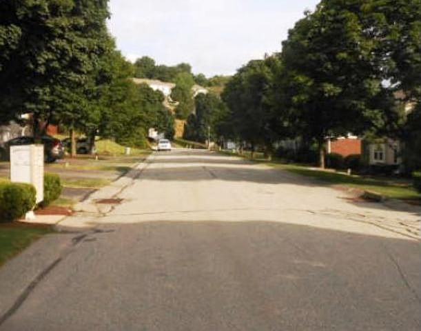 2nd image of 216 Green Ct