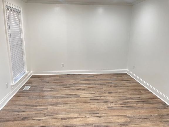 2nd image of 2311 Saint George Ln