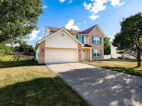 3rd image of 155 Green Knoll Dr