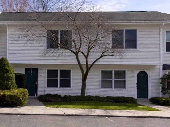 35 Dallenbach Ln, East Brunswick, NJ 08816