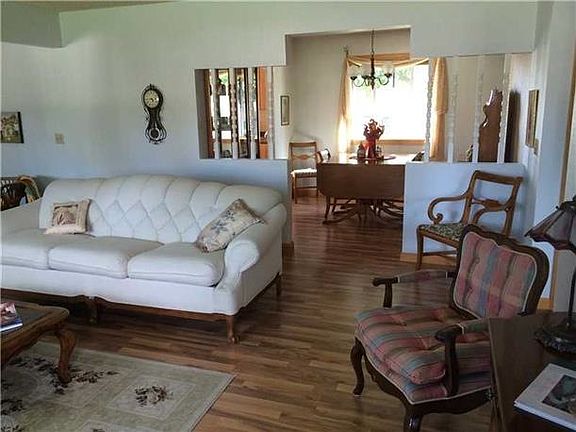 2nd image of 2948 Lampman Dr