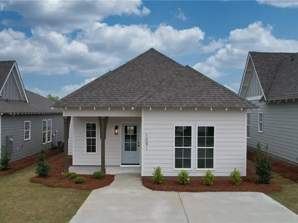 67 Summer St, Opelika, AL 36804