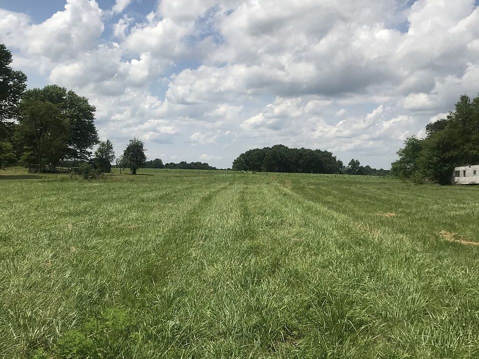 2nd image of 6779 Rocky Mound Rd