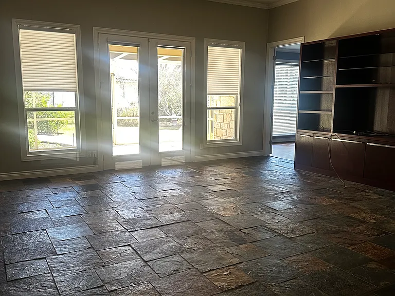 203 Hi Cir W — Photo 8