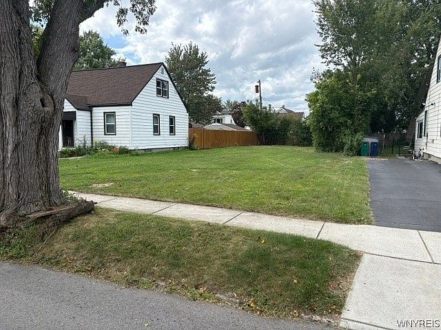 2nd image of 60 Standish Rd Lot 3