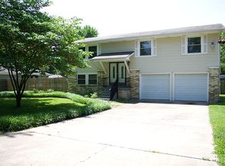 3322 W Winchester Rd, Springfield, MO 65807