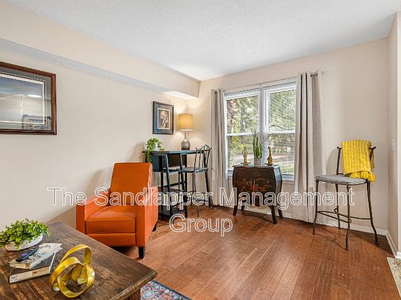 5th image of 21D S Anderson Ave
